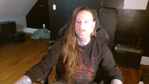 Snapshot of longhair021 chatting on December 2024 04:53:01 AM longhair online show from December 2024 04:53:01 AM