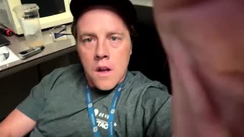 Snapshot of longjohnsilverskin chatting on September 2025 02:08:01 PM longjohnsilverskin online show from September 2025 02:08:01 PM