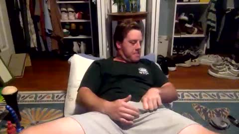 Snapshot of longjohnsilverskin chatting on October 2025 01:17:02 AM longjohnsilverskin online show from October 2025 01:17:02 AM