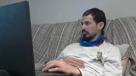 Snapshot of longnight5 chatting on February 2025 04:11:02 PM Alejandro Rulitos Twitter longnight55 Intagram 5longnight5 online show from February 2025 04:11:02 PM