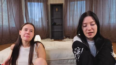  Adele Ellie and Lou   Sally Dana and Bonnie online show from October 2025 04:40:01 AM