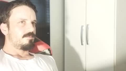 Snapshot of lookaz4010 chatting on February 2025 03:52:01 PM Lucas online show from February 2025 03:52:01 PM