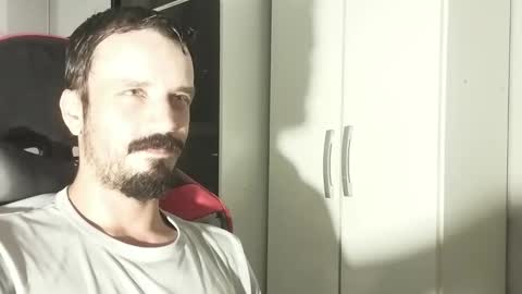 Snapshot of lookaz4010 chatting on February 2025 12:21:02 PM Lucas online show from February 2025 12:21:02 PM