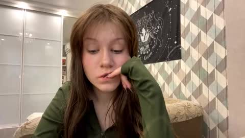 EVA online show from October 2025 05:44:02 AM