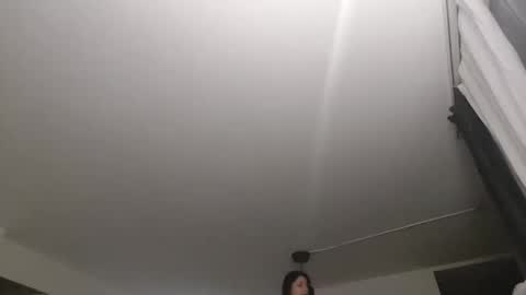 loolaunshaved online show from November 2025 09:48:01 PM