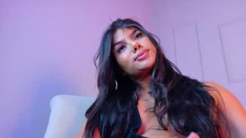 Snapshot of loovelymiia_ chatting on April 2026 09:05:02 PM Mia Aniston online show from April 2026 09:05:02 PM