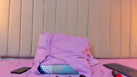 Lopera online show from February 2025 01:04:02 AM