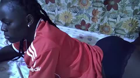 lora_amor online show from April 2026 02:47:01 PM