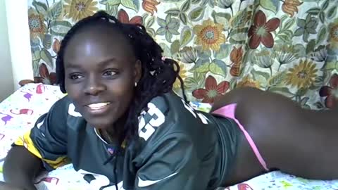 Snapshot of lora_amor chatting on June 2026 04:13:01 PM lora_amor online show from June 2026 04:13:01 PM