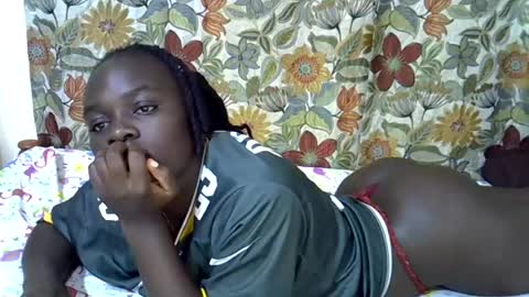 Snapshot of lora_amor chatting on June 2026 01:11:01 PM lora_amor online show from June 2026 01:11:01 PM