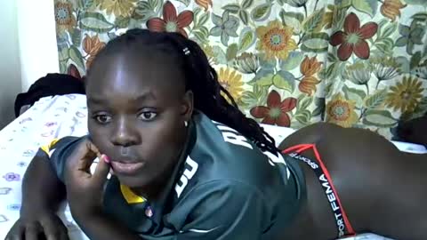 Snapshot of lora_amor chatting on July 2026 01:15:02 PM lora_amor online show from July 2026 01:15:02 PM