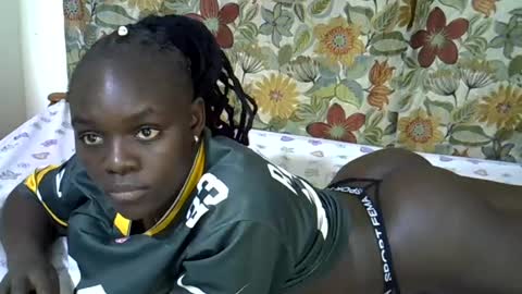 Snapshot of lora_amor chatting on August 2026 04:54:02 PM lora_amor online show from August 2026 04:54:02 PM