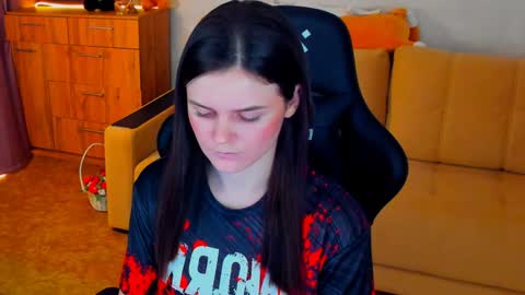 Lora Cain online show from January 2025 07:02:02 PM