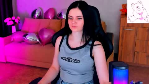 Lora Cain online show from February 2025 07:12:02 PM