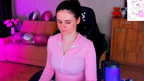 Lora Cain online show from February 2025 10:14:02 PM