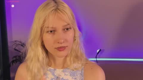 Snapshot of lora_hellyeah chatting on September 2025 04:07:02 PM Lora heil online show from September 2025 04:07:02 PM