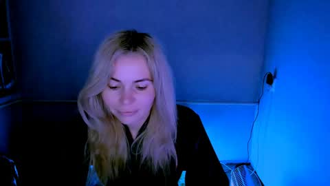 Lora online show from April 2026 02:25:02 AM