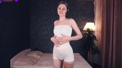 Snapshot of loradarter chatting on December 2025 05:01:02 AM Lora online show from December 2025 05:01:02 AM