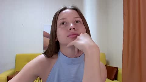 Snapshot of loravey chatting on July 2026 05:15:01 AM LoraVey online show from July 2026 05:15:01 AM