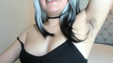   online show from October 2025 07:14:01 PM