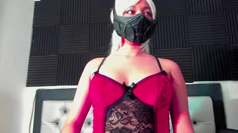 Lore Depp online show from October 2025 03:29:02 AM