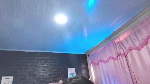 Loren online show from January 2025 09:51:01 PM