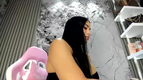Doll Queen online show from April 2026 11:04:02 AM