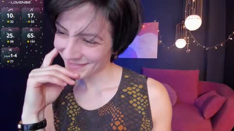 Snapshot of loren_daze chatting on February 2025 01:55:02 PM Loren online show from February 2025 01:55:02 PM