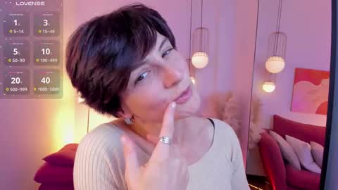 Snapshot of loren_daze chatting on October 2025 02:25:01 PM Loren online show from October 2025 02:25:01 PM