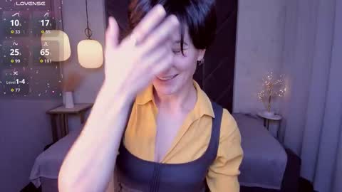 Snapshot of loren_daze chatting on October 2025 02:19:01 PM Loren online show from October 2025 02:19:01 PM