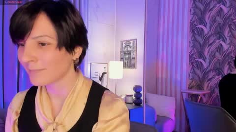 Loren online show from May 2026 02:00:02 PM