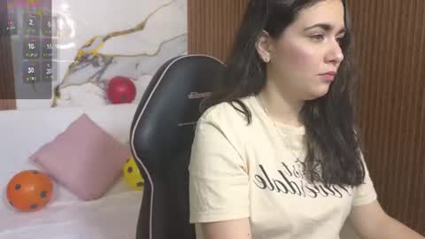 Loren online show from June 2026 03:04:01 AM