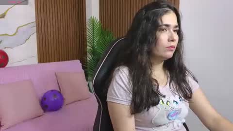 Loren online show from June 2026 02:55:02 AM