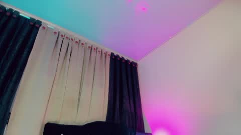 lesly lorena online show from May 2026 10:59:01 PM