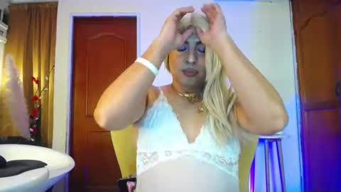 lorena_sexy__ online show from July 2026 02:35:01 PM