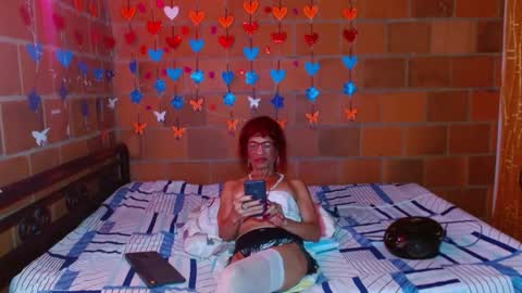 Snapshot of lorenacapelli chatting on February 2025 09:48:01 PM Lorena Capelli online show from February 2025 09:48:01 PM