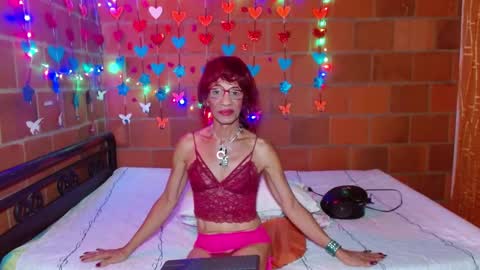 Snapshot of lorenacapelli chatting on February 2025 09:04:01 AM Lorena Capelli online show from February 2025 09:04:01 AM