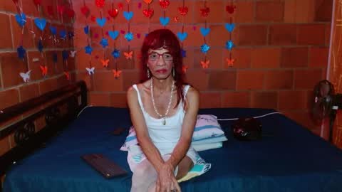 Snapshot of lorenacapelli chatting on February 2025 09:13:02 AM Lorena Capelli online show from February 2025 09:13:02 AM