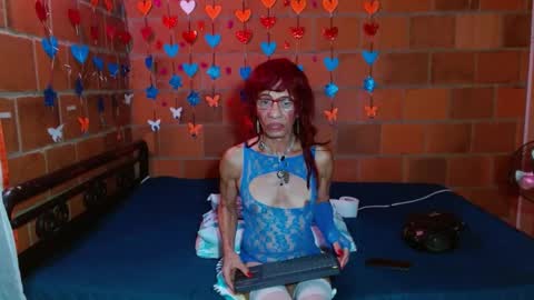 Snapshot of lorenacapelli chatting on February 2025 12:41:01 AM Lorena Capelli online show from February 2025 12:41:01 AM