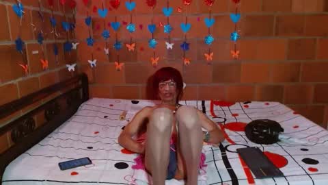 Snapshot of lorenacapelli chatting on October 2025 12:10:02 AM Lorena Capelli online show from October 2025 12:10:02 AM