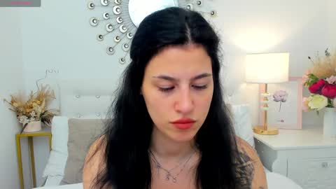 Loren online show from April 2026 12:17:02 PM