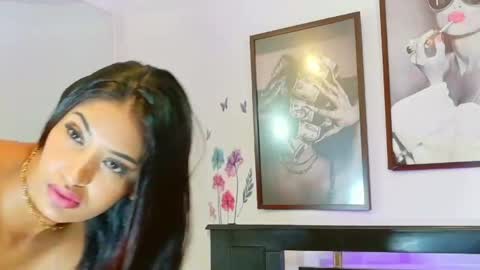 loretahorny online show from April 2026 01:20:01 PM