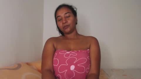 Snapshot of loretta_ chatting on December 2024 05:18:02 AM Loretta Gmez online show from December 2024 05:18:02 AM