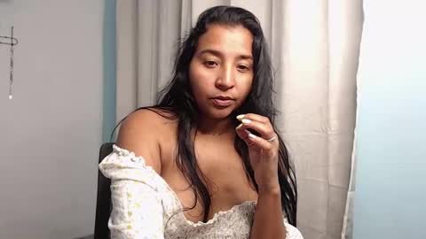 Snapshot of loretta_ chatting on October 2025 10:32:02 PM Loretta Gmez online show from October 2025 10:32:02 PM