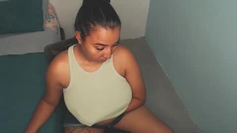 Snapshot of loretta_ chatting on March 2026 02:16:01 AM Loretta Gmez online show from March 2026 02:16:01 AM