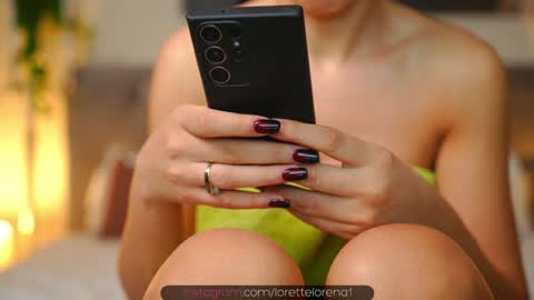 Snapshot of lorettelorenaa chatting on December 2024 08:11:01 PM LoretteLorena online show from December 2024 08:11:01 PM