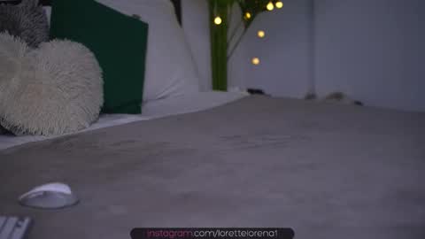 Snapshot of lorettelorenaa chatting on October 2025 04:53:02 AM LoretteLorena online show from October 2025 04:53:02 AM