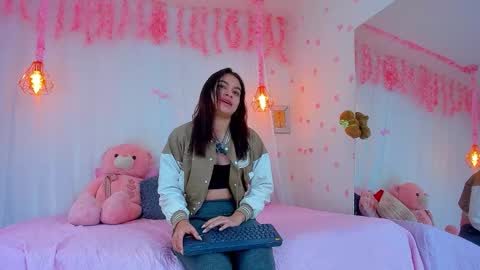 Snapshot of lori_evans1 chatting on January 2026 06:50:02 AM Lori Evans online show from January 2026 06:50:02 AM