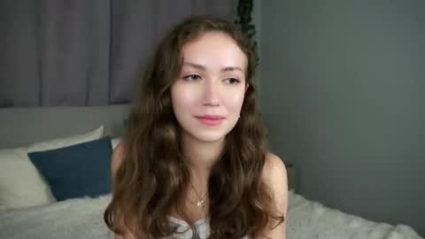 Naomi online show from September 2025 09:27:02 PM