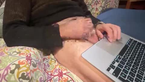 Lorian7 online show from November 2025 04:18:01 AM